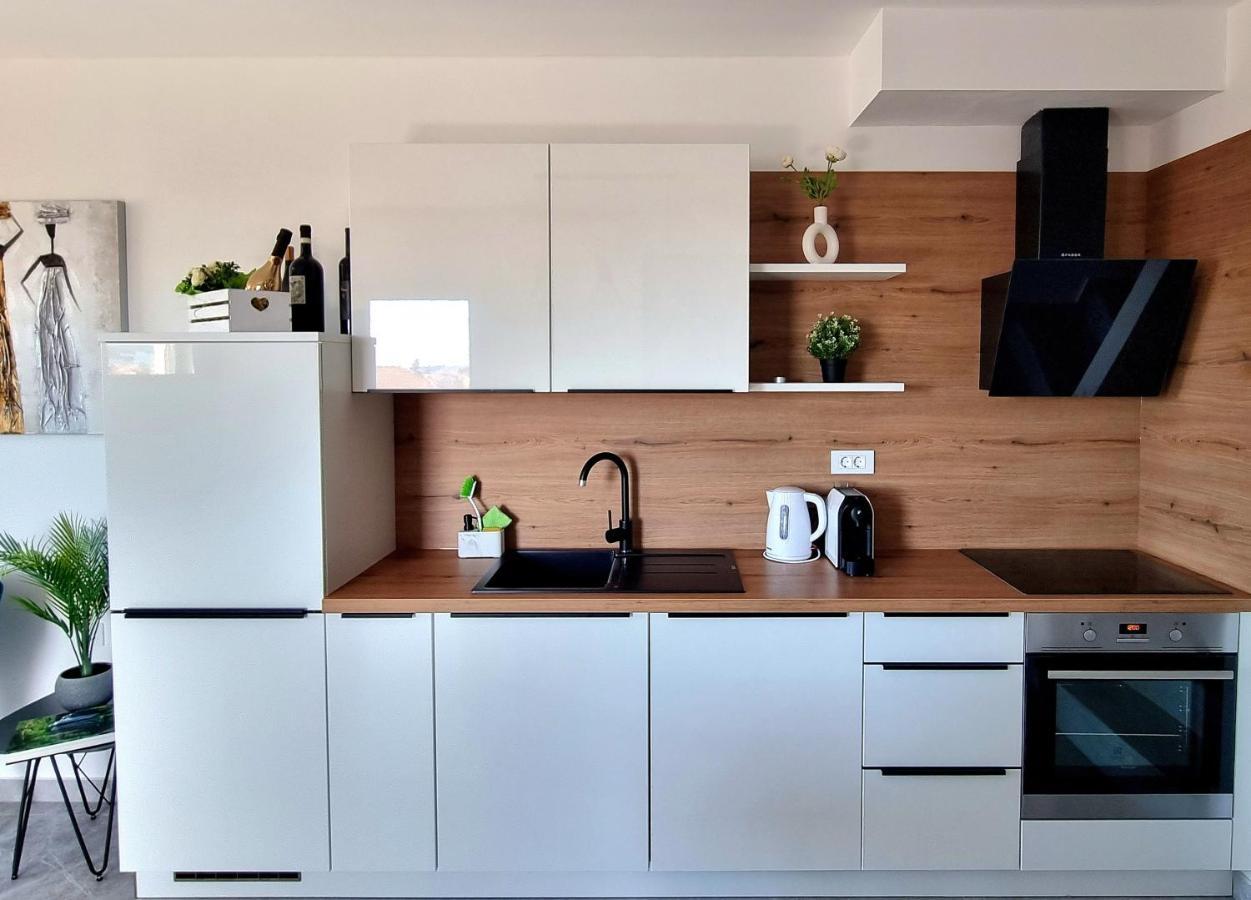 Ferienwohnung Seaview Sveti Filip i Jakov Exterior foto